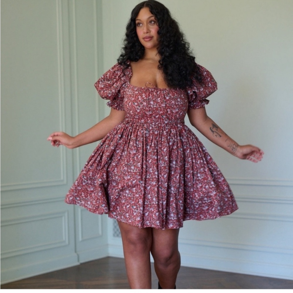 ISO NFS in XL Selkie Beach Day Dress - Picture 2 of 3